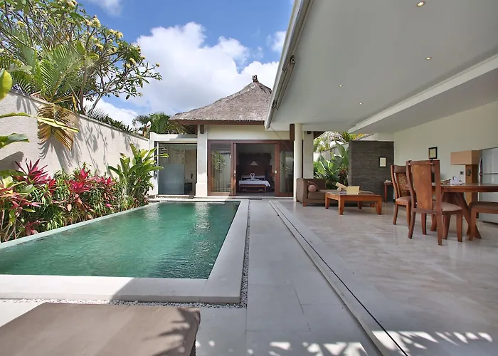Villa Mahagiri & Dreamland *