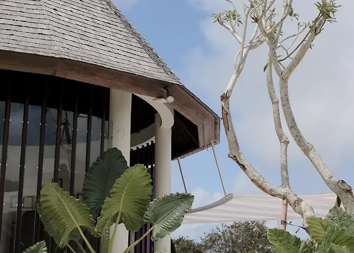 Villa Mahagiri & Dreamland