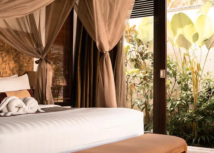 Mahagiri & Dreamland Villa *