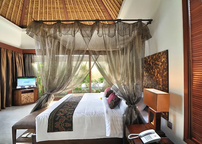 Mahagiri & Dreamland Villa *
