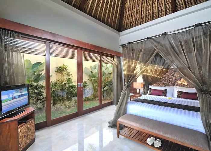 Mahagiri & Dreamland Villa